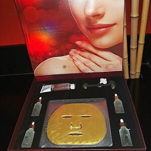 PRÉDIRÉ PARIS Essential Brightening & Elasticity Boost Set